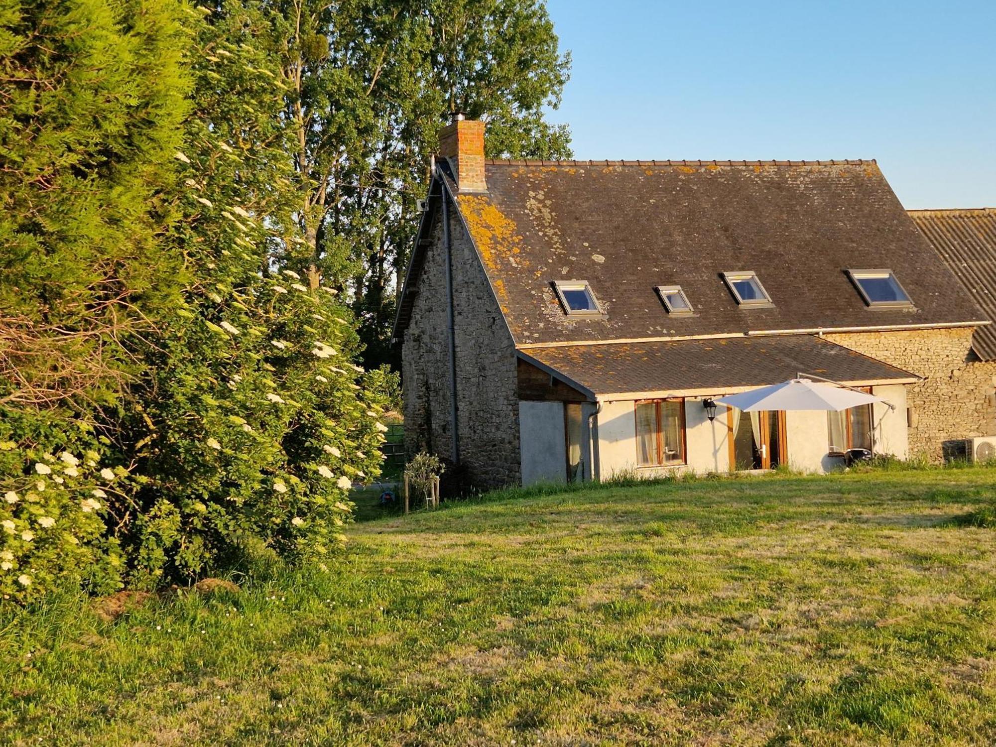 Maison Precey Esterno foto
